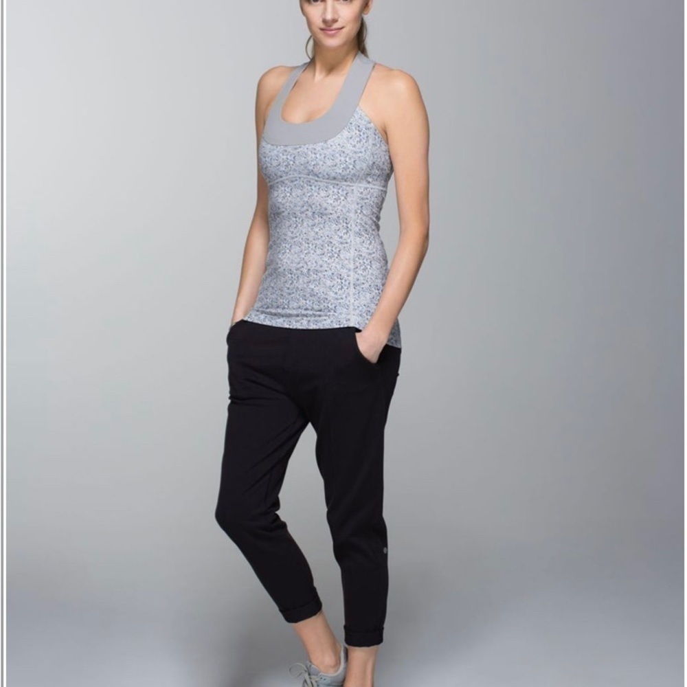 Lululemon Scoop Neck Tank *Luon Petite Fleur Silver Spoon / Ambient Grey size:6